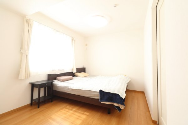 【寝室】の画像