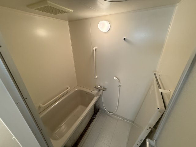 スぺシア旭丘の浴室