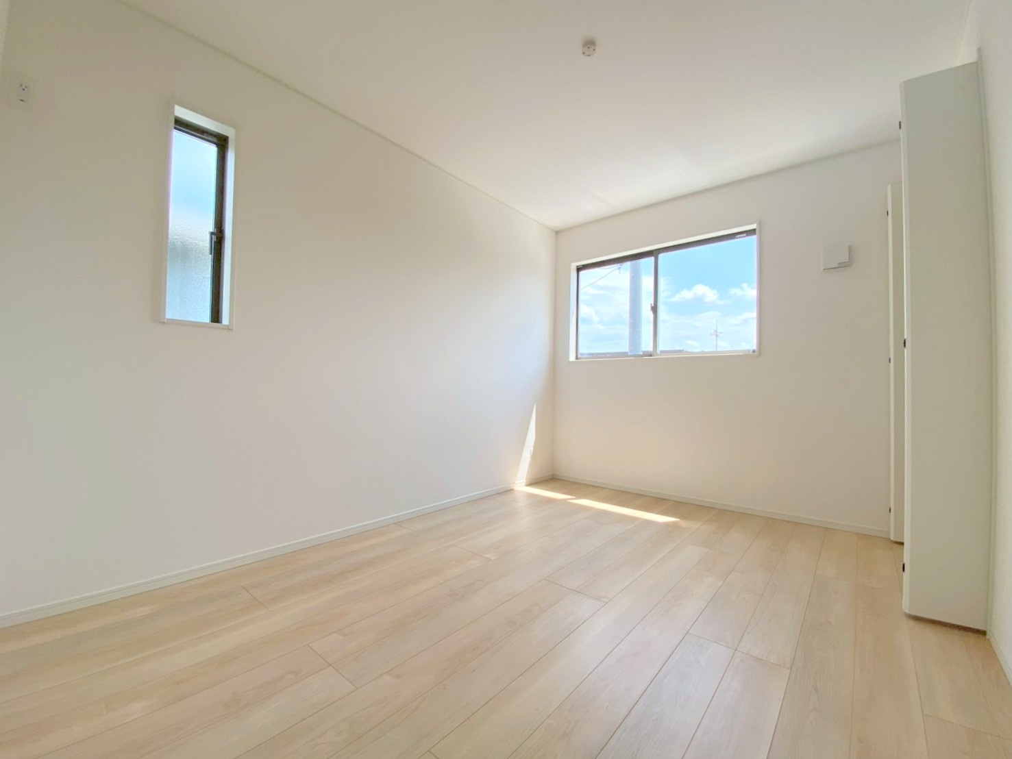 米子市彦名町新築分譲住宅の洋室|≪同仕様写真≫
ナチュラルテイストな仕上がりになります。