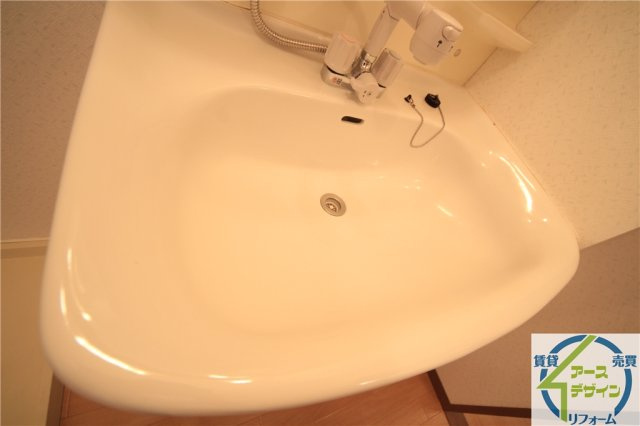 アルパポンテ一番館の独立洗面台|※類似部屋