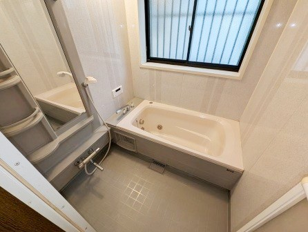 さいたま市桜区西堀４丁目の一戸建ての浴室|ゆったり過ごせるお風呂です