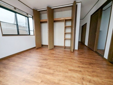 西堀4丁目戸建ての居間・リビング