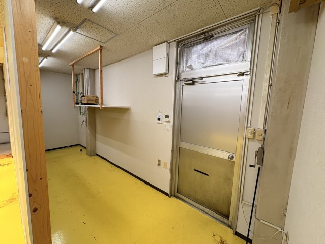 一色さかな広場内　貸店舗の内装
