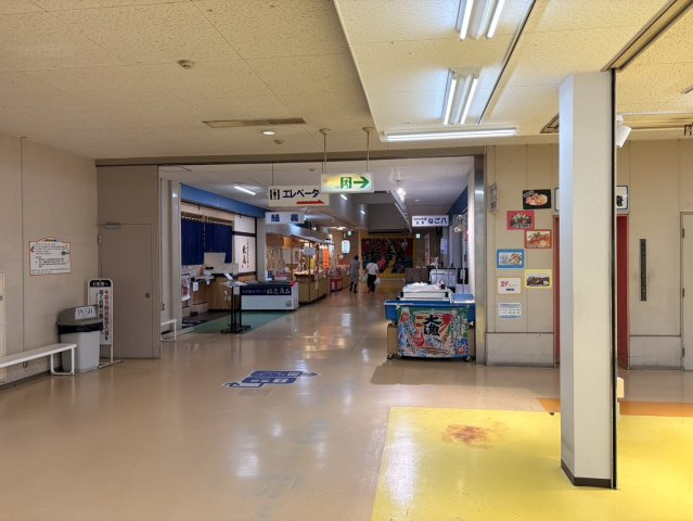 一色さかな広場内　貸店舗の内装