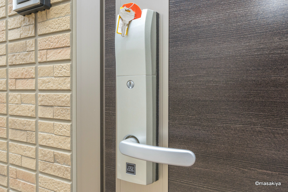 アネックス駒形　Ａのエントランス|カードキー