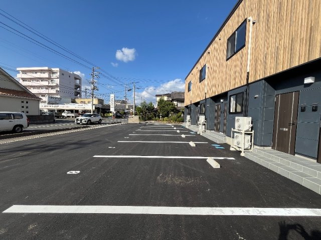 ミステールの駐車場