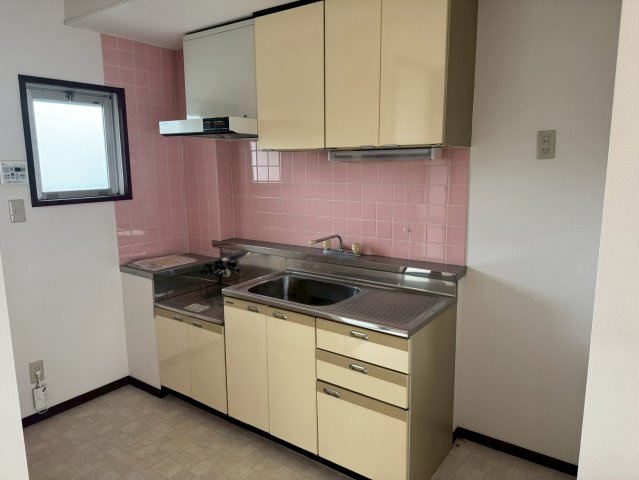 沼田市　一棟マンションのキッチン