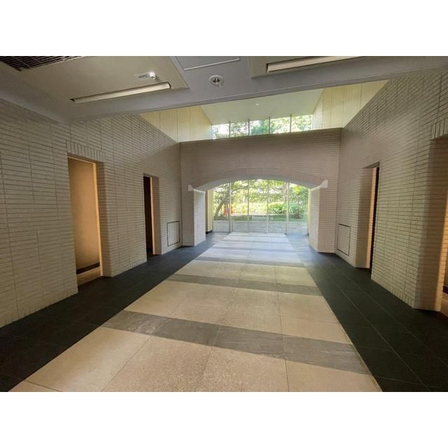 プラウドタワー清澄白河のエントランス