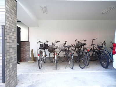 【エントランス】 | リシェス明大前