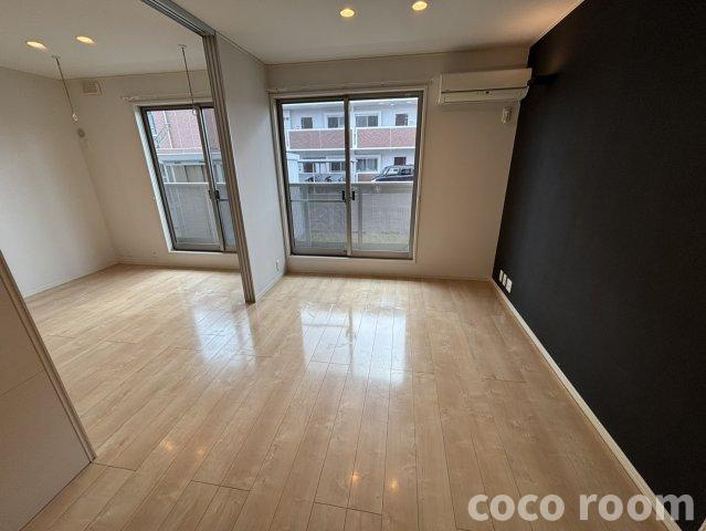 アルソーレAの居間・リビング