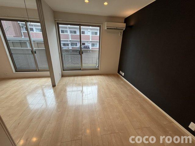 アルソーレAの居間・リビング