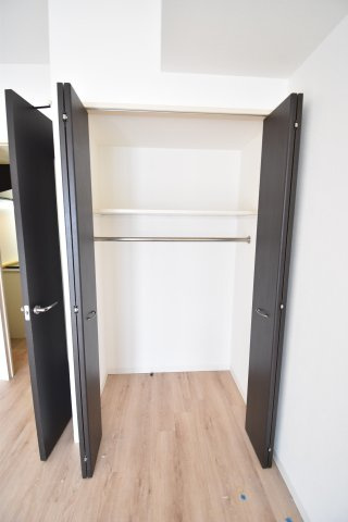 エリーフラッツ桂南の収納