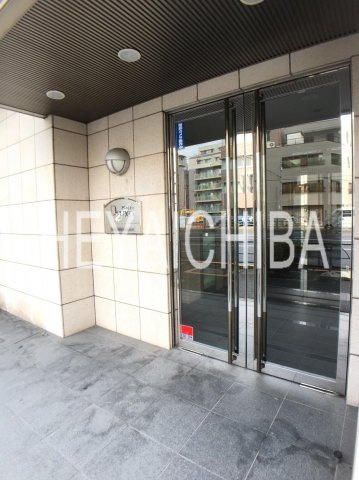 プレール・ドゥーク東京EASTⅢのエントランス