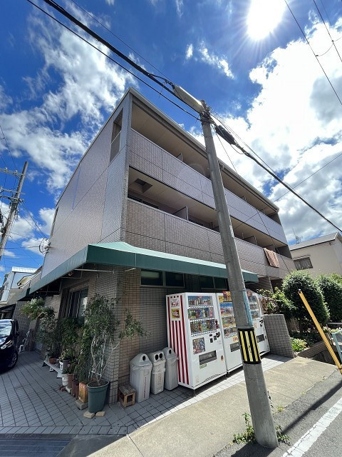 アパルトマン泰山の外観