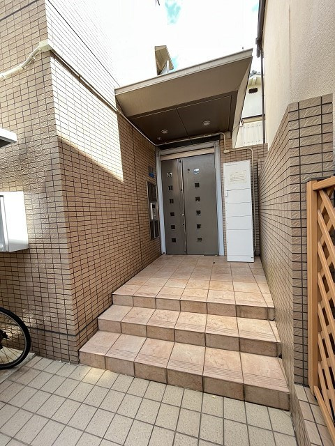 アパルトマン泰山のエントランス