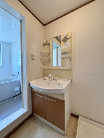 フォレスタ伏見の独立洗面台