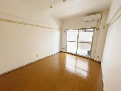 【寝室】カーサよねやま