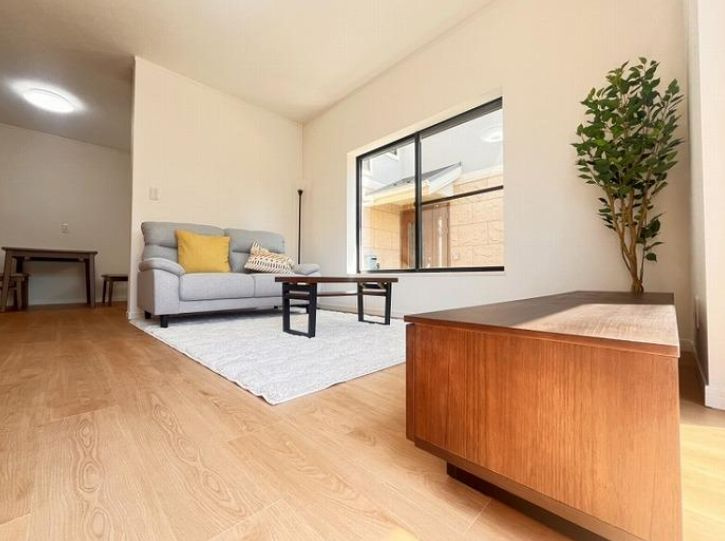 伊勢原市串橋　中古戸建の居間・リビング|リビングです