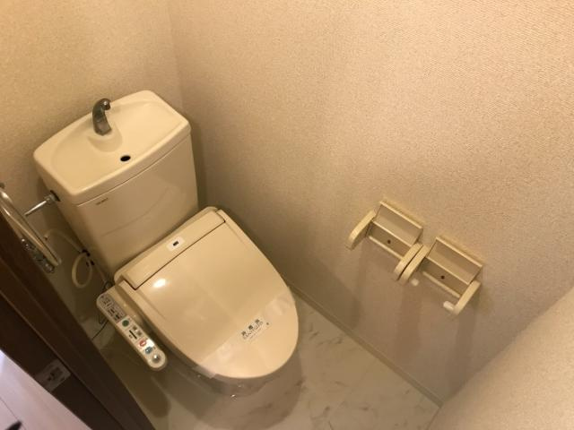 ルミナスハイムのトイレ|シャワー付トイレ