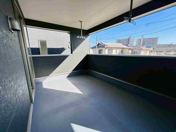 【バルコニー】