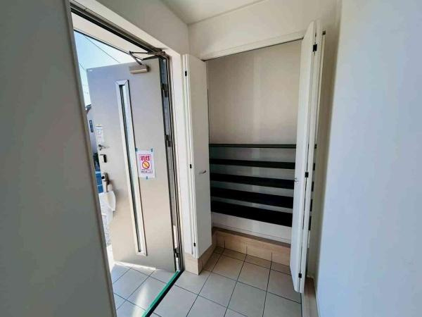 【玄関】