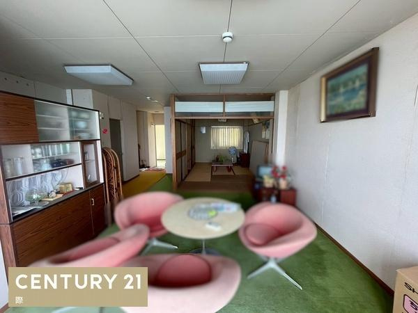 ヴィラ椿二号館の居間・リビング