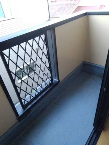 ベルビィトンＡのバルコニー|バルコニーからの眺めを楽しみながら食事をしませんか