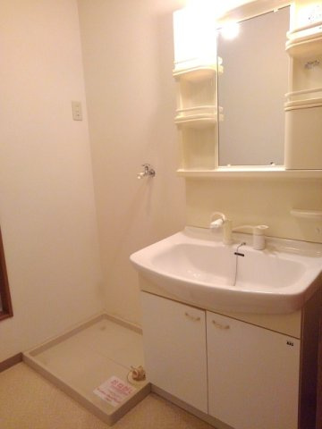 ベルビィトンＡの洗面所|忙しい朝には欠かせない洗面所です