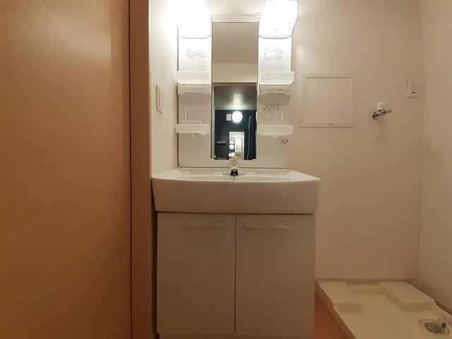 アモールの洗面所|コンパクトで使いやすい洗面所