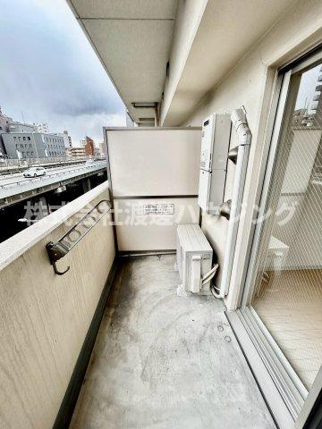 ニッケノーブルハイツ江坂のバルコニー