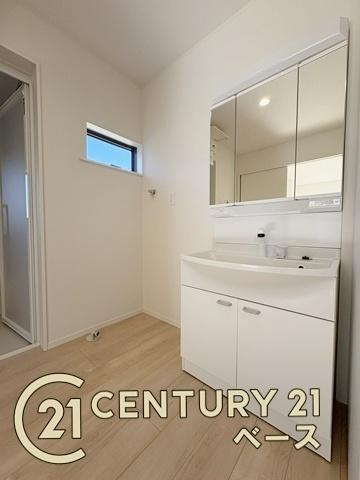 クレイドルガーデン東九条町 １号棟 ／新築一戸建の内観：施工例|■従来品と比べ約７０％も節水タイプのトイレです！１階・２階共にウォシュレット付き！■