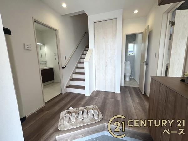 北葛城郡広陵町笠　一戸建の玄関