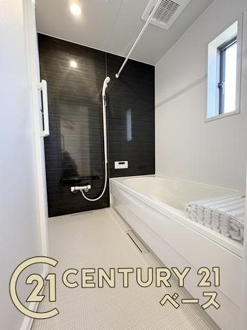 クレイドルガーデン東九条町 ２号棟 ／新築一戸建の内観：施工例|■ゆったりしたサイズの浴室です！足を伸ばしての入浴は疲れも癒してくれます！■