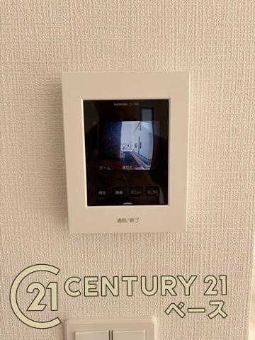 クレイドルガーデン東九条町 ３号棟 ／新築一戸建の内観：施工例|■玄関には大容量収納スペースを完備！■