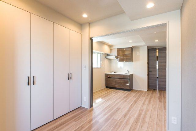 ルフォンプログレ文京湯島の居間・リビング|※写真は同タイプの別室になります