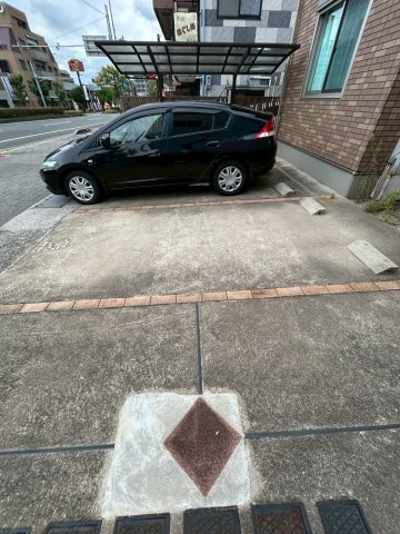 アウローラの駐車場