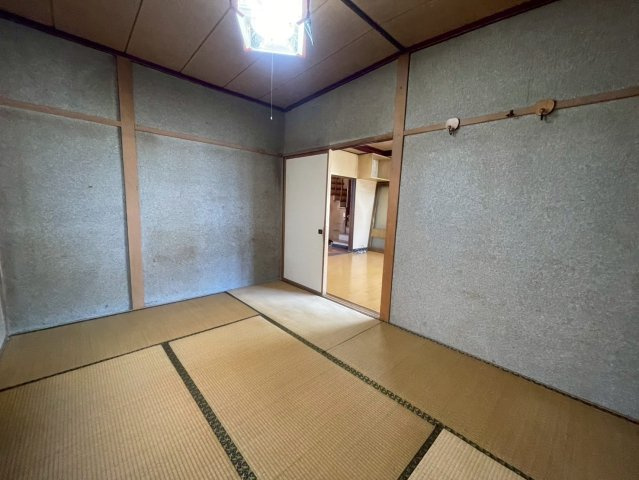 新栄町20-8戸建の和室