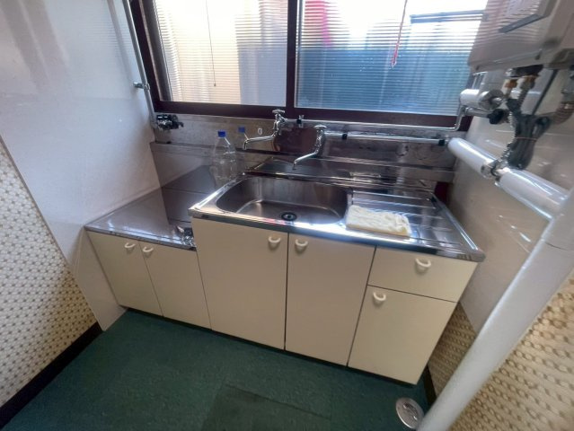 新栄町20-8戸建のキッチン