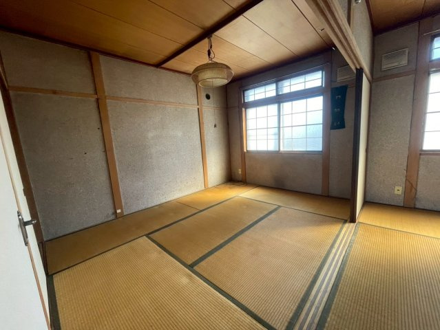 新栄町20-8戸建の和室