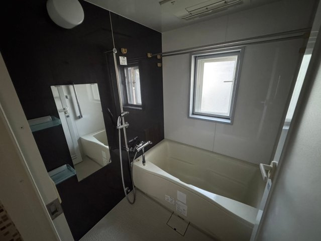 豊中市西泉丘３丁目の賃貸マンションの浴室