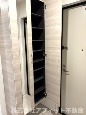 【玄関】 | D-room沖野上Ⅱ | シューズボックス付き