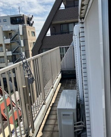 スパッジオ上野東のバルコニー