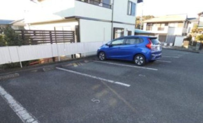 【駐車場】 | ラ・ファミーユⅠ