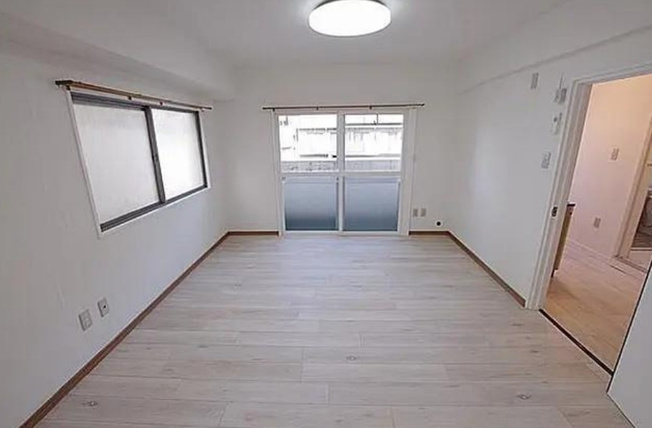 【キッチン】 | セブンマンション | 光と風があふれる開放的なダイニングには自然と家族みんなが集まってきます。