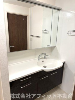 【洗面所】 | エコール草戸 | 洗髪洗面化粧台