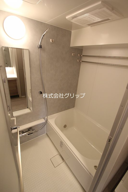 ドゥーエ横濱鶴見の浴室