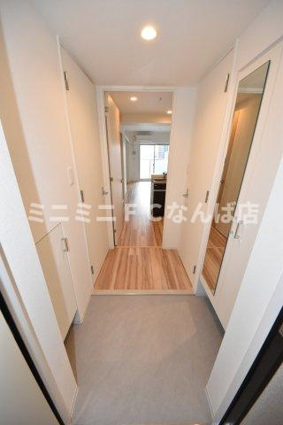 セレニテフラン本町の玄関