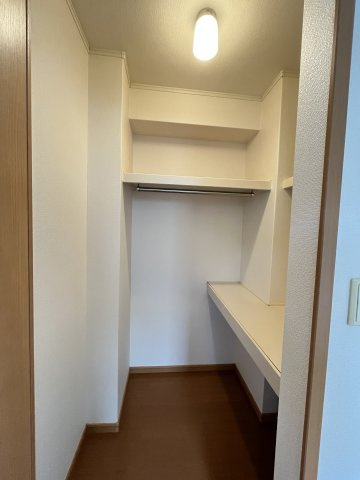 ｉ．ｍｏｄｅ　Ｂ(アイモード)の洋室