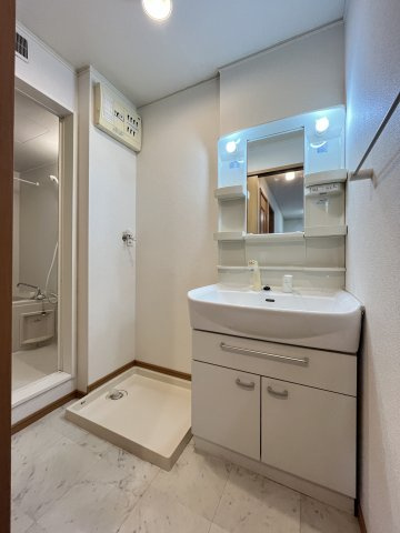 ｉ．ｍｏｄｅ　Ｂ(アイモード)の洗面所