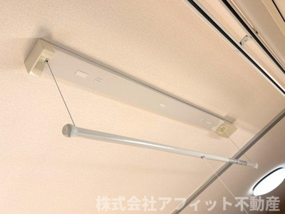 【その他】 | ダンホームA | 室内物干し